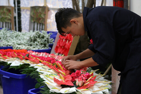 تصاویر/ حال و هوای حرم مطهر رضوی در دهه ولایت