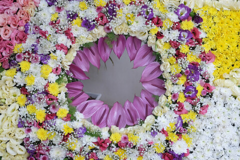 تصاویر/ حال و هوای حرم مطهر رضوی در دهه ولایت