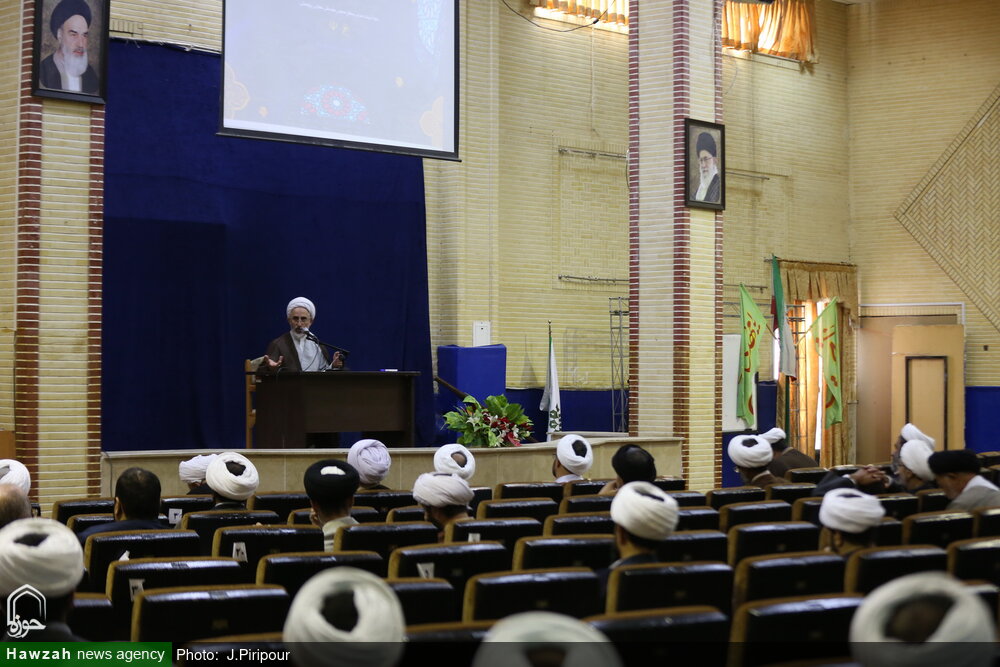 Photo/ Opening second stage of first concentrated course of teacher training in research skills