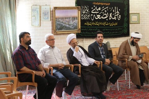 تصاویر / دیدار عیدانه نماینده ولی فقیه در استان قزوین به مناسبت عید غدیر خم