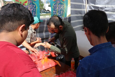 تصاویر/ ایستگاه های صلواتی در نقاط مختلف ارومیه در روز غدیر