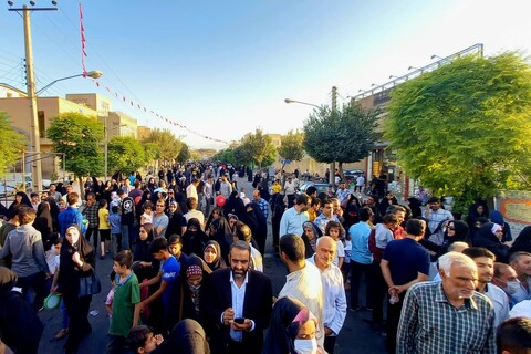 تصاویر: جشن خیابانی مردمی بزرگ غدیردرخیابان منتهی به هلال بن علی