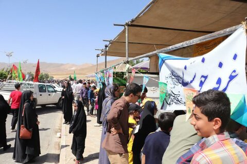 تصاویر/ بازسازی و بازخوانی واقعه عیدغدیرخم در پارک «سراب کوثر» شهر قروه