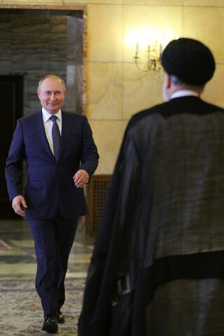 تصاویر/ دیدار ولادیمیر پوتین با رئیس جمهور