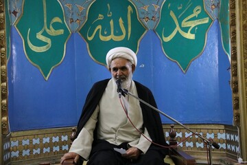 برای حل مشکلات، علم به تنهایی کافی نیست، بصیرت هم لازم است