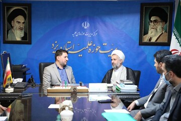 تشکر مدیر حوزه علمیه استان یزد از استاندار