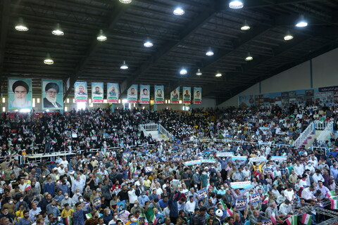 تصاویر/ دیدار رئیس جمهور با اقشار مختلف مردم اراک