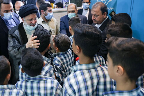 تصاویر/ دیدار رئیس جمهور با اقشار مختلف مردم اراک