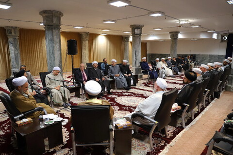 دیدار جمعی از علما و روحانیون اهل سنت سوریه با آیت‌الله اعرافی