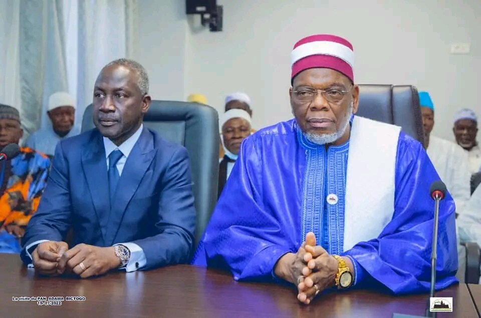 دیدار رئیس مجلس ساحل‌عاج با ائمه جمعه و جماعات این کشور