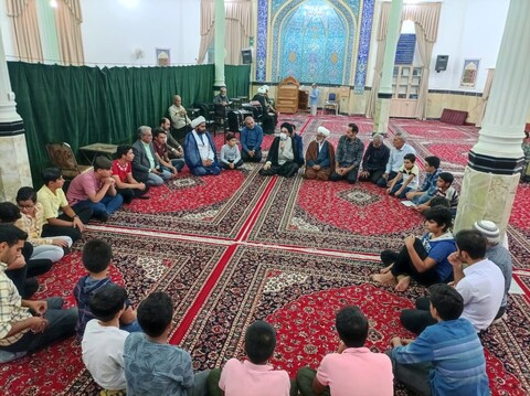 حضور نماینده ولی فقیه در کاشان در جمع حلقه صالحین جوانان مسجد دهنو آران و بیدگل