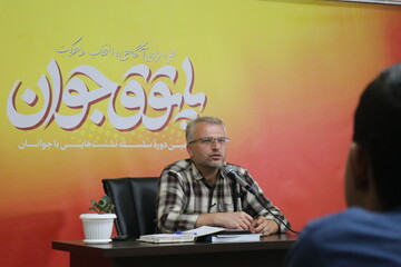 مرحوم رجایی ارتباطات و علایق دو ملت ایران و افغانستان را پیگیری می کرد