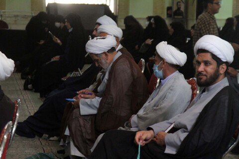 تصاویر / نشست مشترک روحانیون همدانی با نماینده ویژه رئیس جمهور در امور روحانیت
