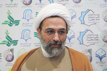 دفتر تبلیغات اسلامی برون‌سپاری فعالیت‌های خود به شعب استانی را در دستور کار قرار دهد