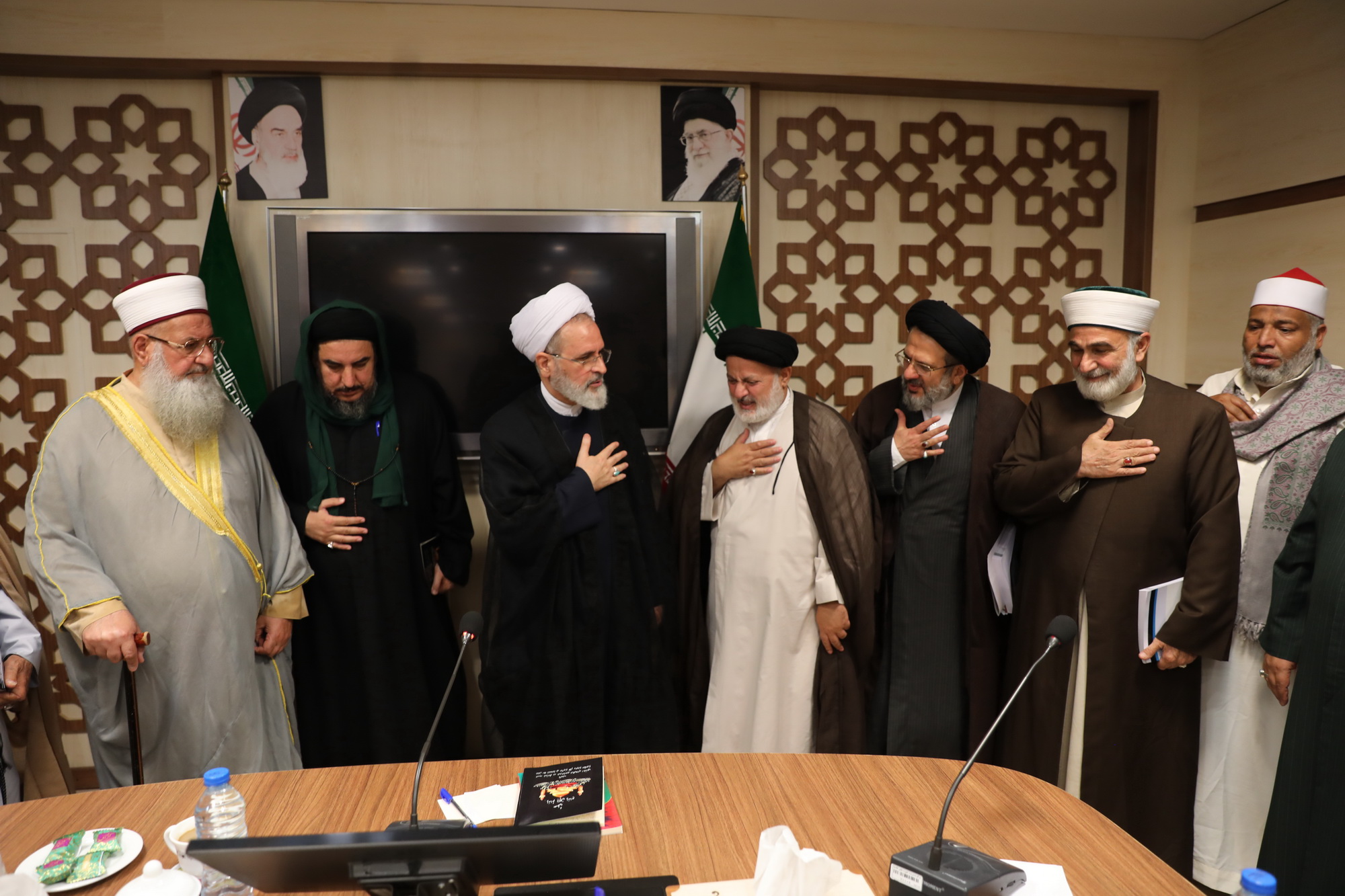 Photo/ Ayatollah Arafi meets group of Iraqi Sunni scholars and Friday prayer leaders