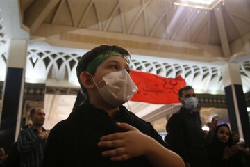 تصاویر/ مراسم عزاداری شب دوم محرم در حرم حضرت معصومه سلام الله علیها