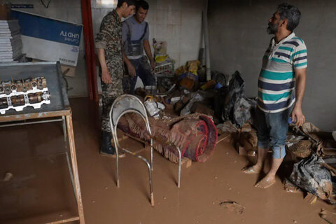 تصاویر/امدادرسانی جهادگران در سراسر استان یزد به سیل زدگان