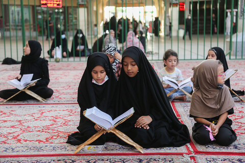 تصاویر برپایی حسینیه کودک در حرم حضرت معصومه(س) در ماه محرم
