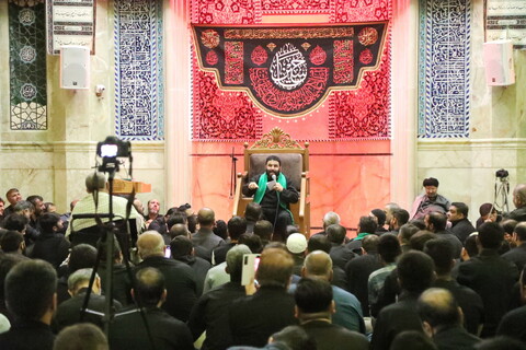 تصاویر / مراسم عزاداری شب پنجم ماه محرم در مسجد اعظم قم