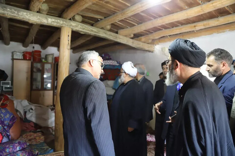تصاویر/ پیگیری حضوری مشکلات روستای محروم پشتاب توسط نماینده ولی فقیه در آذربایجان شرقی