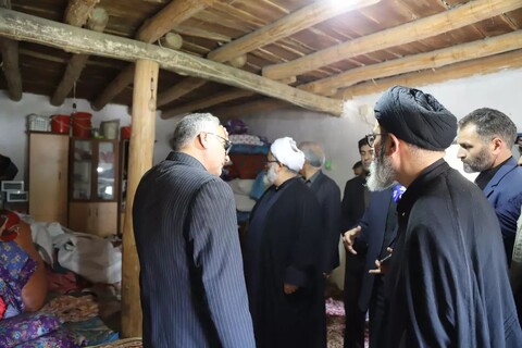 تصاویر/ پیگیری حضوری مشکلات روستای محروم پشتاب توسط نماینده ولی فقیه در آذربایجان شرقی