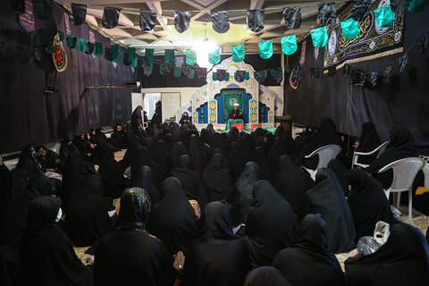 محفل عزاداری بانوان در حرم حضرت معصومه(س)
