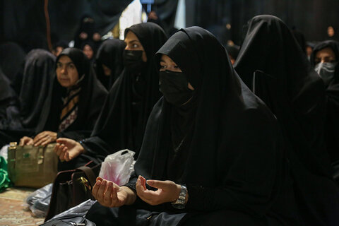 محفل عزاداری بانوان در حرم حضرت معصومه(س)