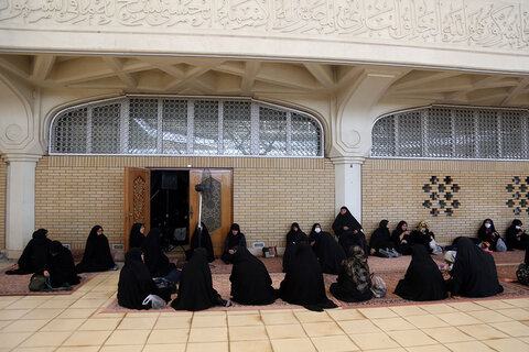 محفل عزاداری بانوان در حرم حضرت معصومه(س)