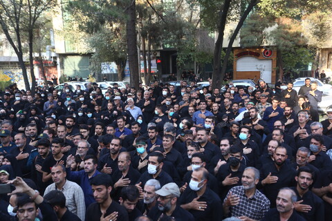 تشییع پیکر سه شهید تازه تفحص شده در اصفهان