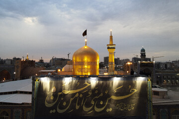 تشرف روزانه ۱۰۰ دانش آموز محروم به حرم مطهر رضوی