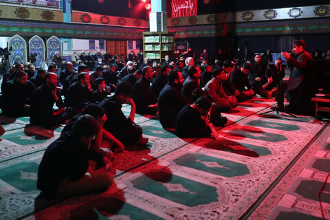 تصاویر/ مراسم شب هشتم محرم در مسجد سلمان ریاست جمهوری