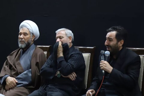 مجالس عزاداری و سوگواری سیدالشهدا (ع) در دفتر نماینده ولی فقیه در آذربایجان شرقی