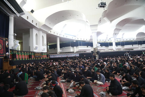 تصاویر / مراسم عزای اباعبدالله الحسین (ع) در هیئت کف العباس - قم