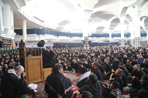 تصاویر / مراسم عزای اباعبدالله الحسین (ع) در هیئت کف العباس - قم