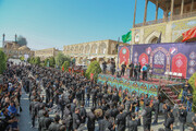 Photo/ Atmosphere of Imam square in Isfahan on Ashura day