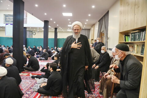 تصاویر / مراسم عزاداری عاشورای حسینی در بیت آیت الله العظمی مکارم شیرازی