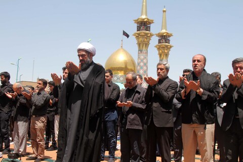 تصاویر /  اقامه نماز ظهر روز عاشورا در همدان