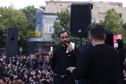 تصاویر/اجتماع عظیم هیأت مذهبی اصفهان در عصر عاشورا