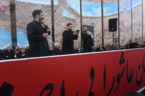 تصاویر/اجتماع عظیم هیأت مذهبی اصفهان در عصر عاشورا