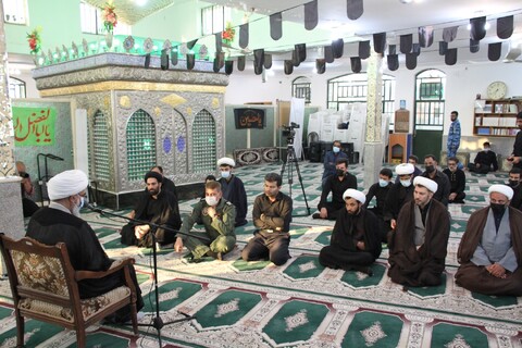 عکس| زیارت امامزادگان بوشهر توسط نماینده ولی فقیه در استان