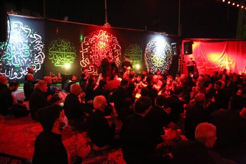 تصاویر/  شام غریبان سیدالشهدا در آستان مقدس امامزاده حسین (ع) قزوین