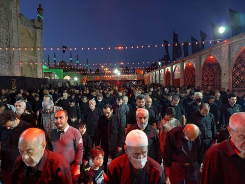 تصاویر/  شام غریبان سیدالشهدا در آستان مقدس امامزاده حسین (ع) قزوین
