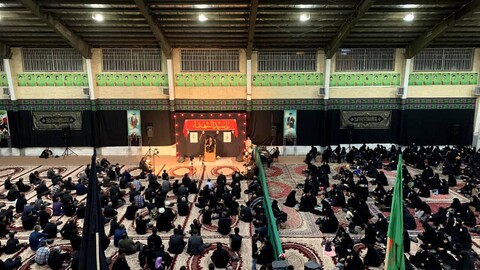 تصاویر:عزاداری شب دوازدهم هیئت رزمندگان اسلام کاشان