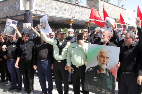 تصاویر / تجمع بزرگ مردمی در همدان، در محکومیت توهین به شهید همدانی و شهدای مدافع حرم