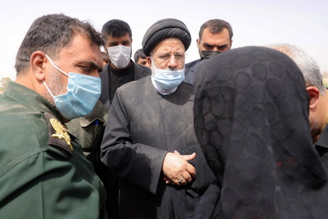 تصاویر/ حضور رئیس جمهور در جمع مردم روستای کروچان کرمان