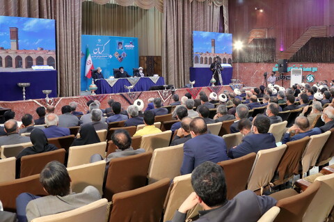 تصاویر/ جلسه شورای اداری استان کرمان با حضور رئیس جمهور