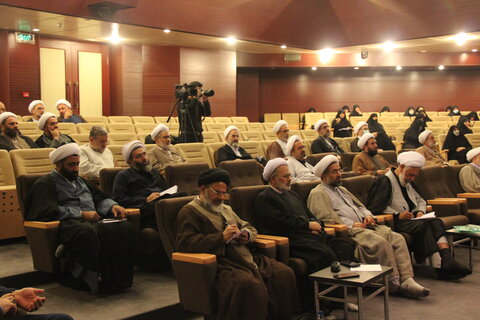 تصاویر / گردهمایی مسئولین کمیته های فرهنگی وآموزشی ستاد اربعین حسینی