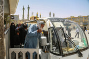 تصاویر/ خدمات خودروهای زائربر به زائران حرم حضرت معصومه(س)