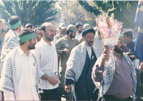 تصاویر / یادمان شهید سید علی اکبر ابوترابی فر وسالروز ورود آزادگان به میهن