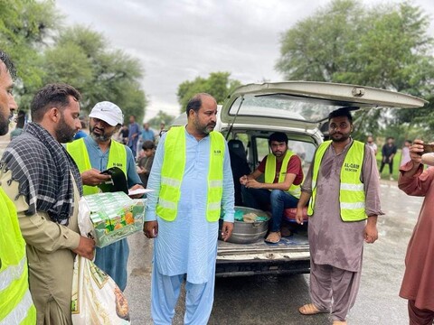 القائم ٹرسٹ پاکستان کی جانب سے سیلاب زدگان کے لئے امدادی کاروائیاں